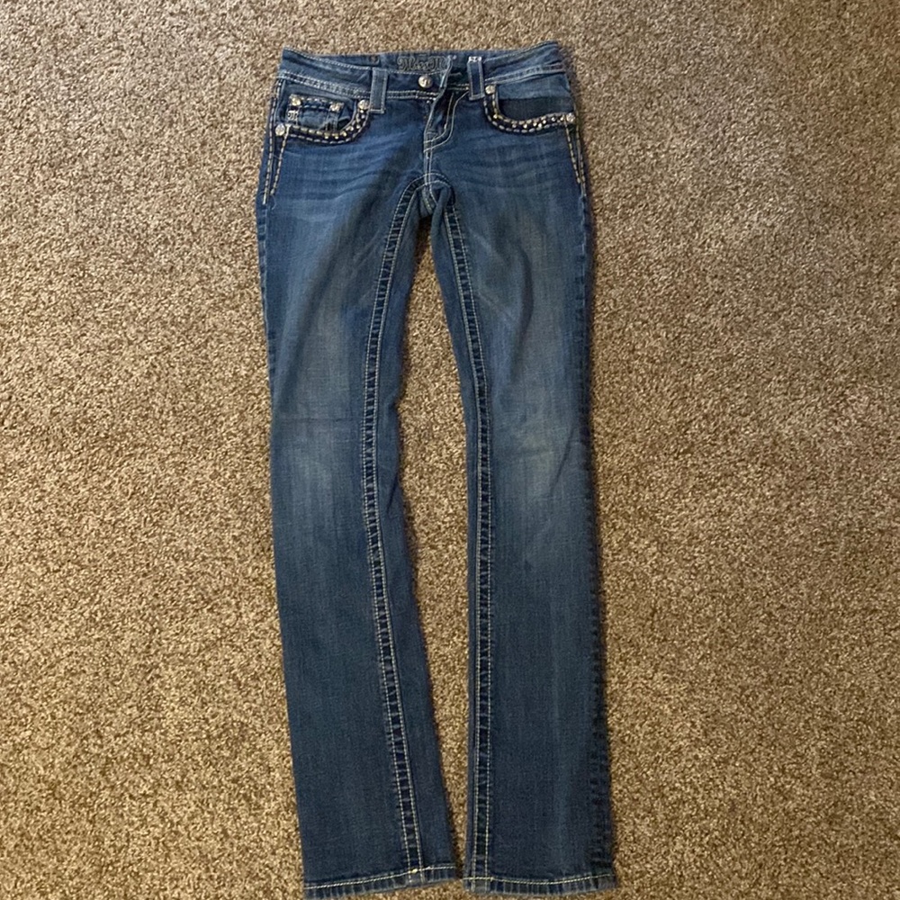 Miss Me straight leg jeans. Size 25. Good condition